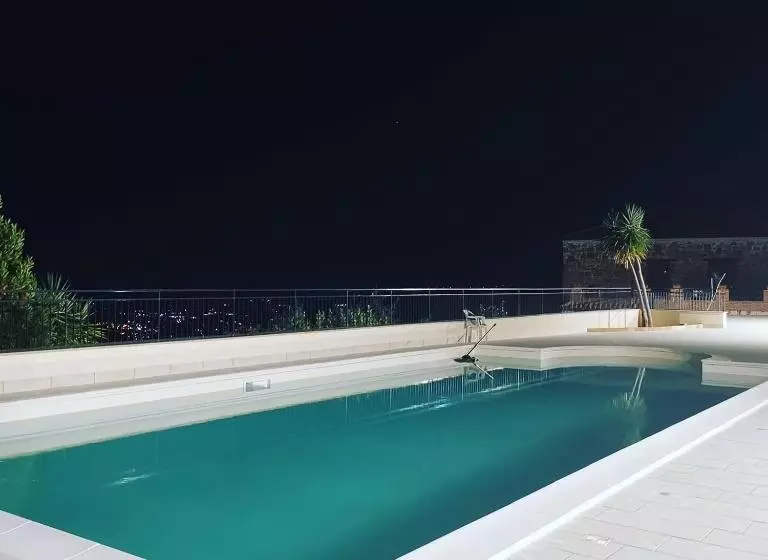 ホテル Agriturismo Santa Barbara
