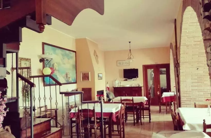 ホテル Agriturismo Santa Barbara