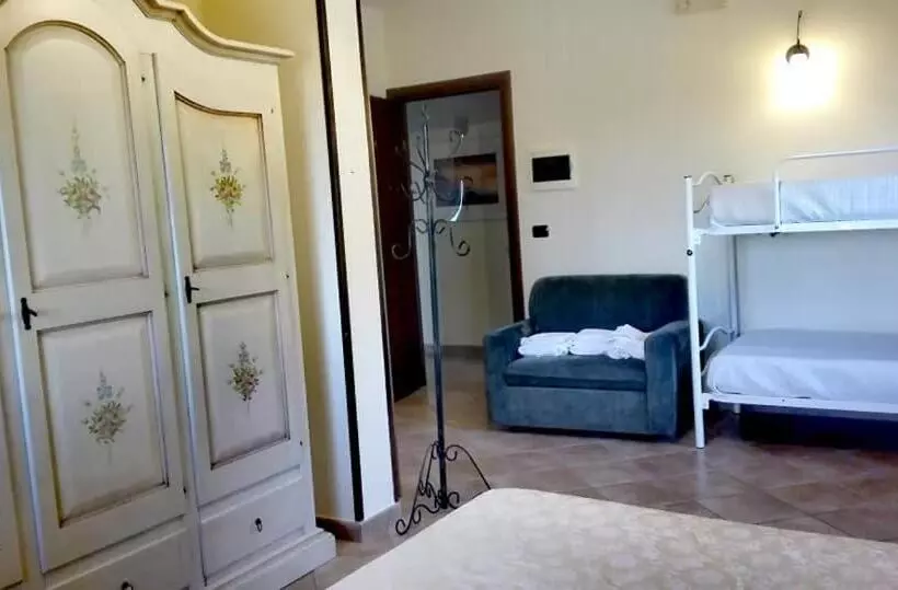 ホテル Agriturismo Santa Barbara