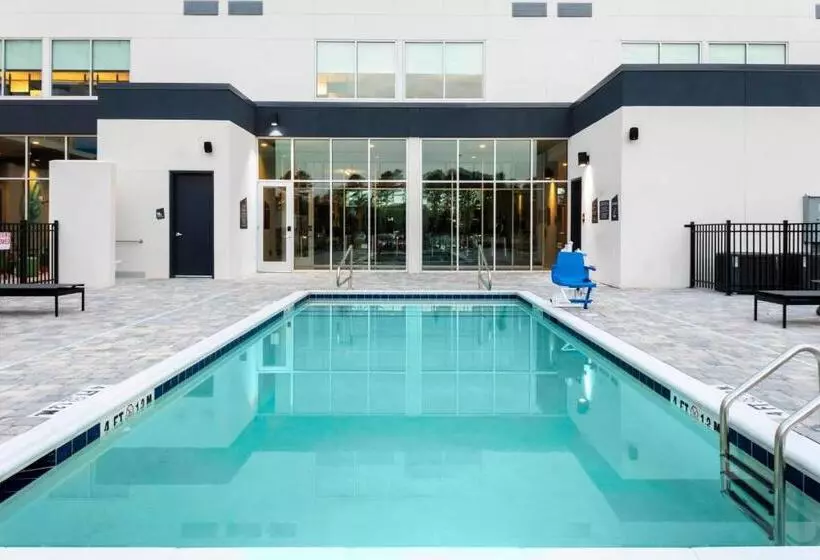 Hotelli Aloft Savannah Airport