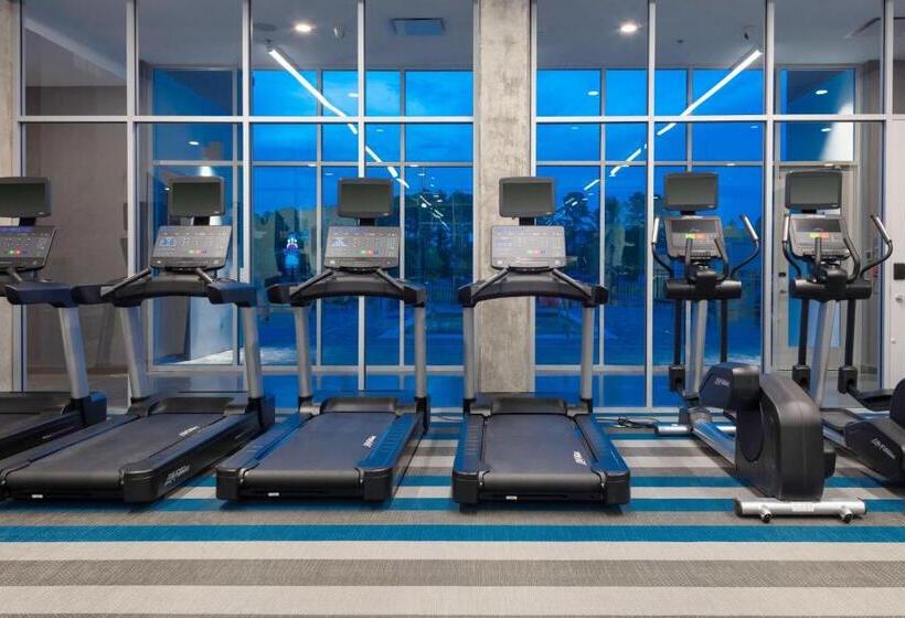 酒店 Aloft Savannah Airport