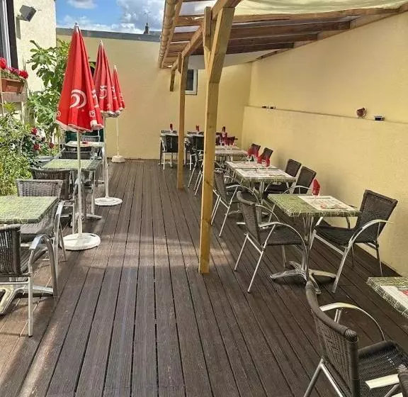 Hotelli Le Mediterraneen Montargis