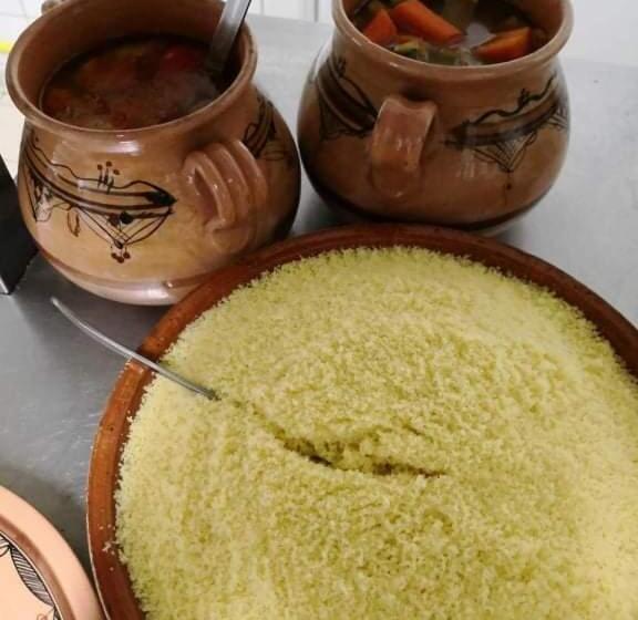 酒店 Le Mediterraneen Montargis