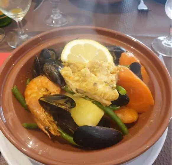 Hotelli Le Mediterraneen Montargis