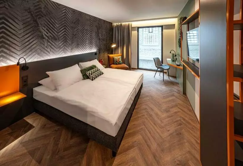 هتل Loginn  Augsburg