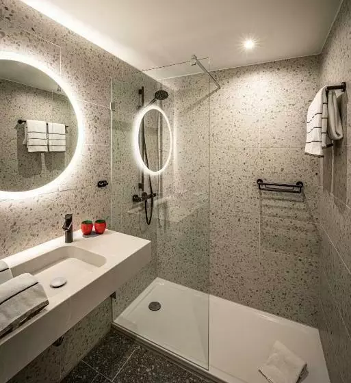 هتل Loginn  Augsburg