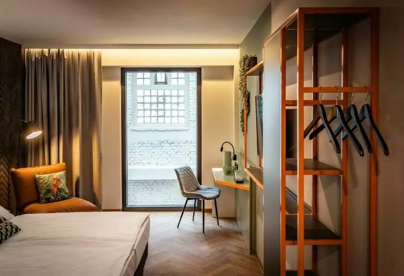 هتل Loginn  Augsburg