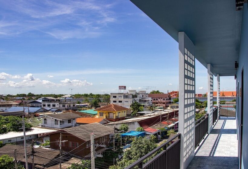 בית מלון כפרי Is Am Are Stay Boutique