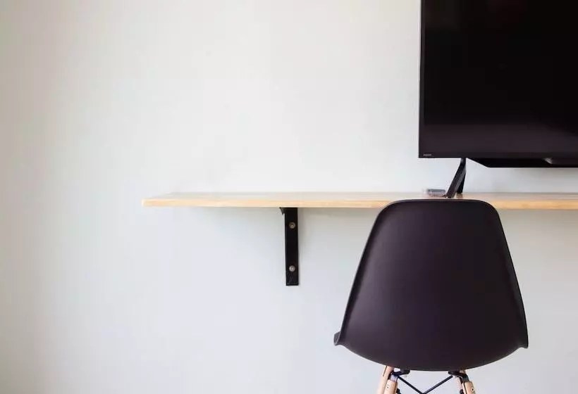 هتل Is Am Are Stay Boutique