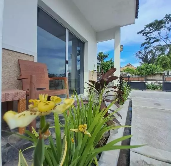 Hotelli Robiu Bed & Breakfast