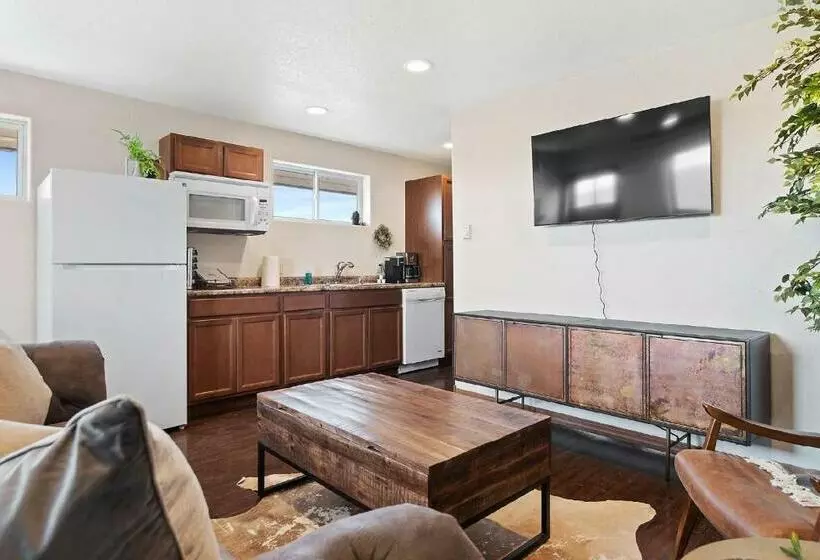 Hotelli The Loft At Raz Hideaway