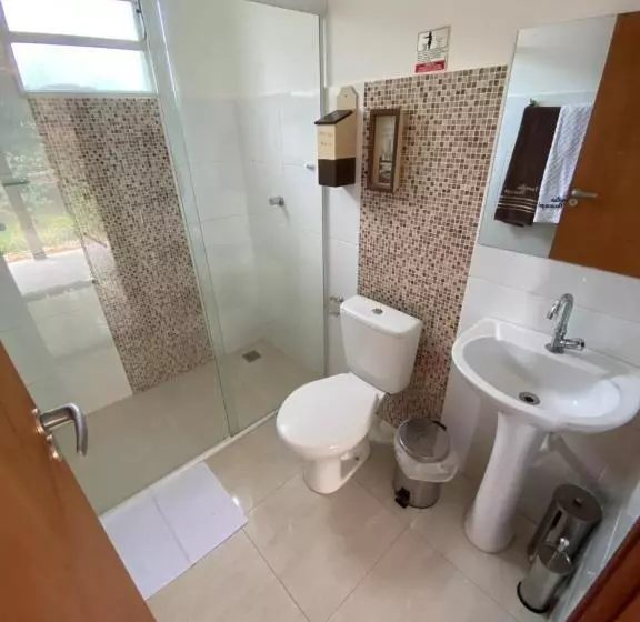 Majatalo Família Busca Pé