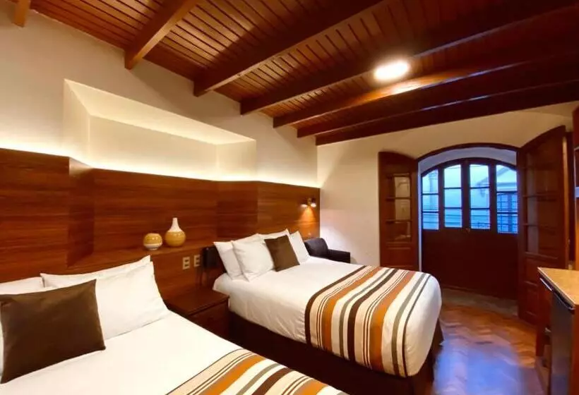 پانسیون San Juan Suites