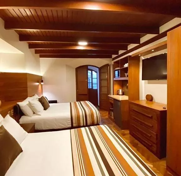 پانسیون San Juan Suites