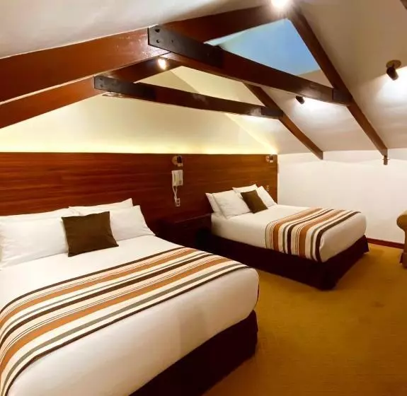 پانسیون San Juan Suites