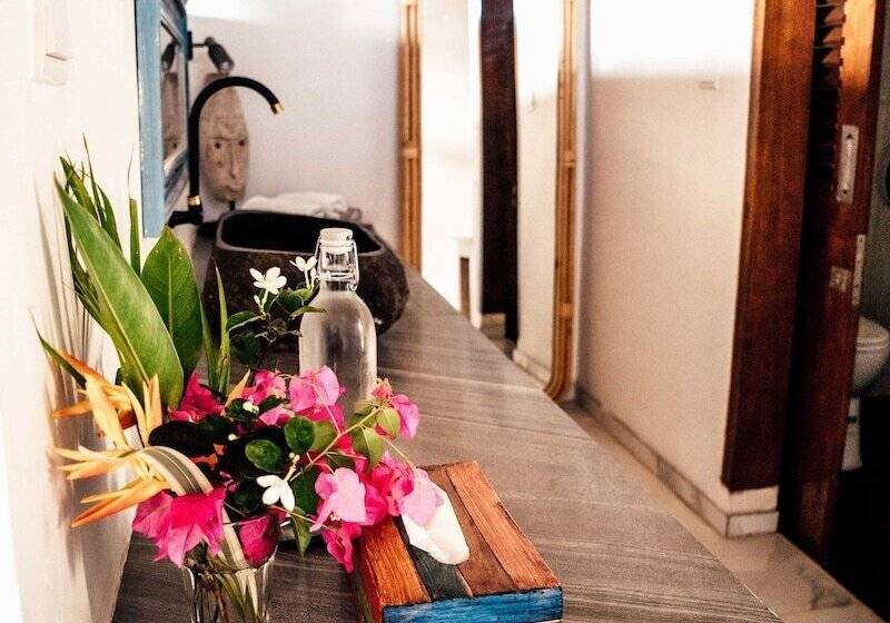 The Endless Summer Resort