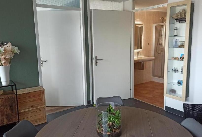 Bed and Breakfast Breakfast At Carin’s