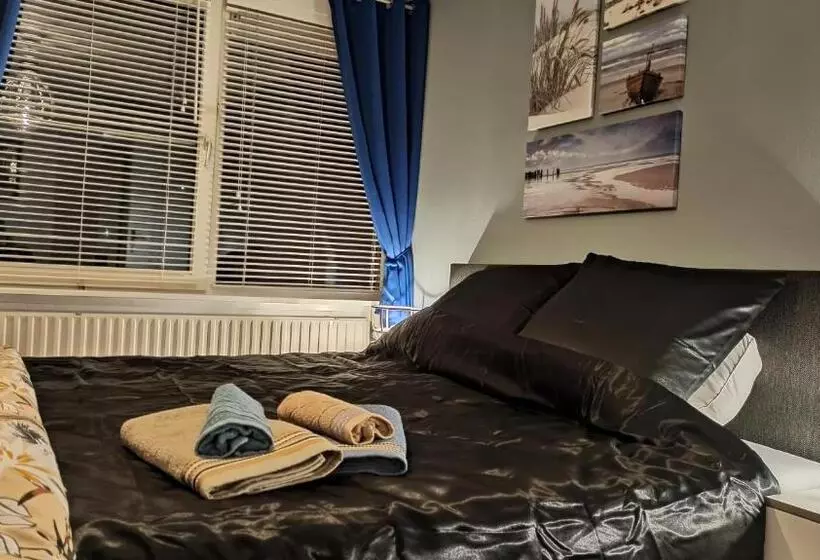 Aamiaismajoitus (B&B) Breakfast At Carin’s