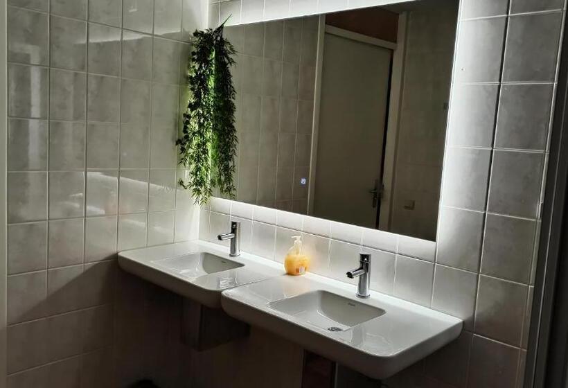 Bed and Breakfast Breakfast At Carin’s