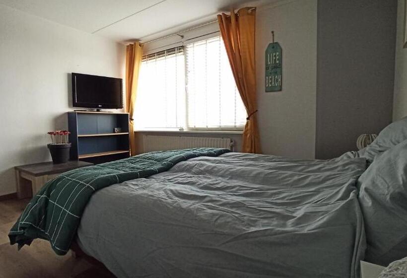 Bed and Breakfast Breakfast At Carin’s