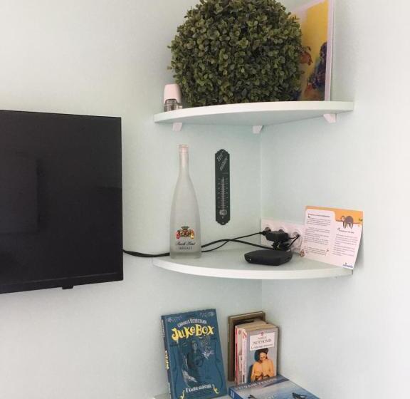 ベッドアンドブレックファースト Chambre Studio Indépendante Au Calme Vue Sur Piscine