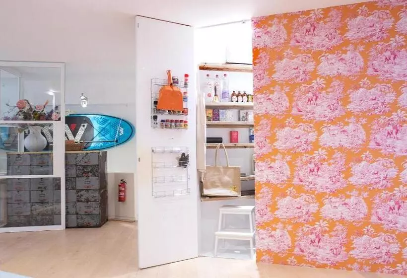 ベッドアンドブレックファースト Flo S Atelier   Family Studio Note Studio Is Adjacent To Flo S Apartment