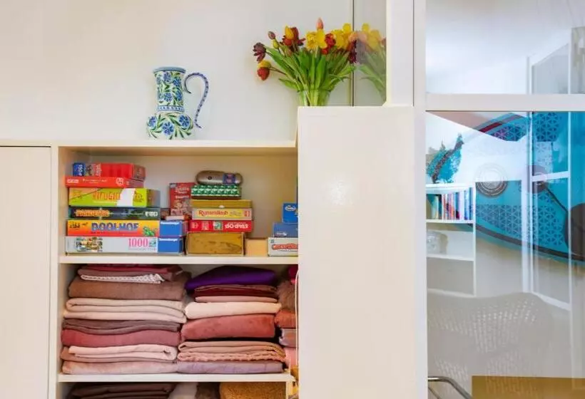 ベッドアンドブレックファースト Flo S Atelier   Family Studio Note Studio Is Adjacent To Flo S Apartment