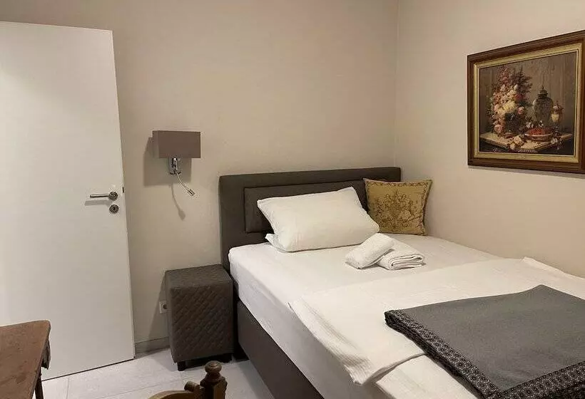 Aamiaismajoitus (B&B) Gambrinus Arnsberg