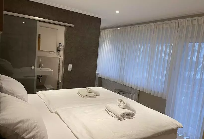 Aamiaismajoitus (B&B) Gambrinus Arnsberg