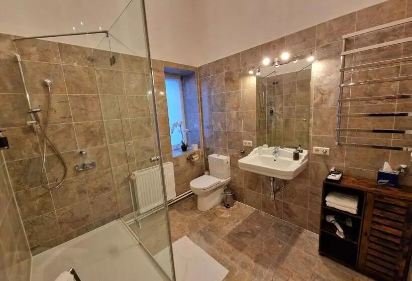 ベッドアンドブレックファースト Palais Kneissl