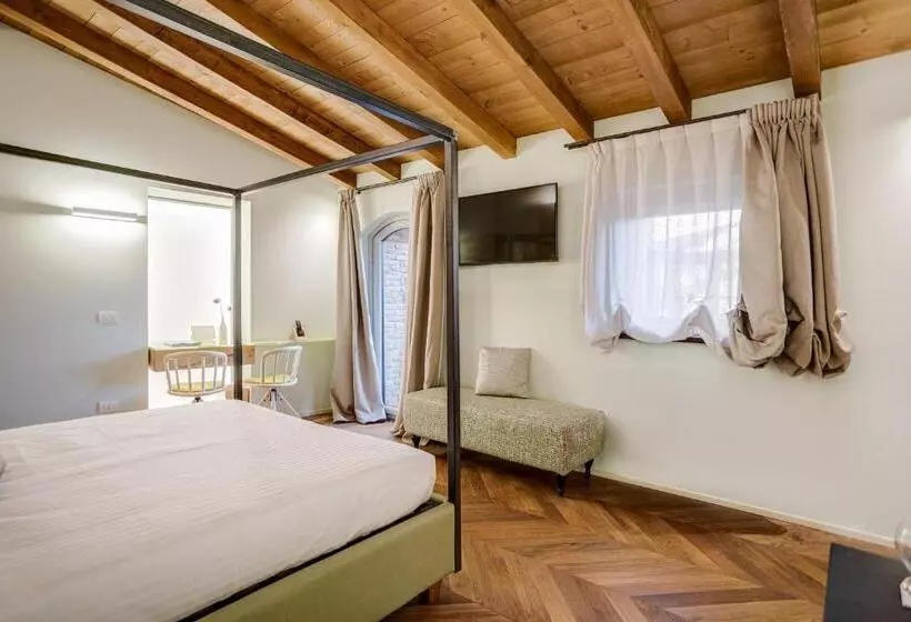 ホテル Borgo Impero