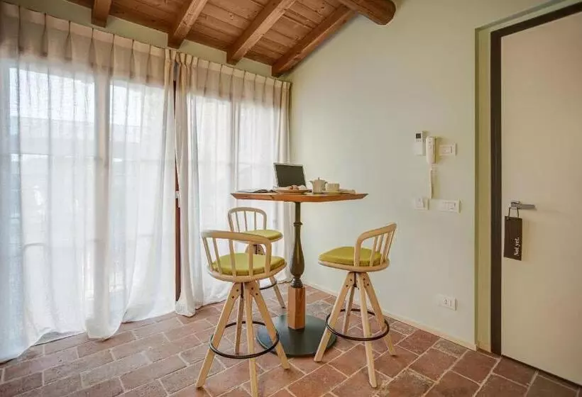 ホテル Borgo Impero