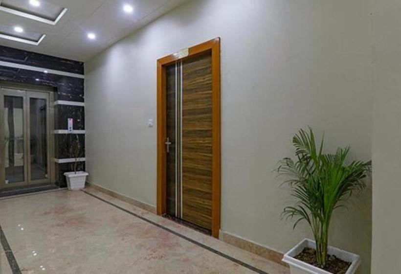 Fabhotel Super 3 Premium