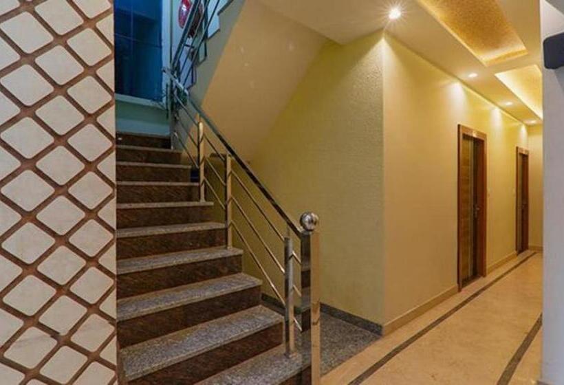 Fabhotel Super 3 Premium