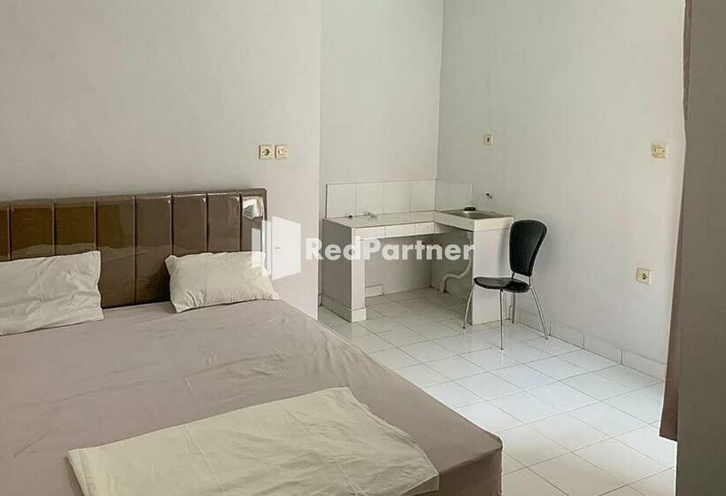 בית מלון כפרי Kembang Matahari Homestay Renon Redpartner