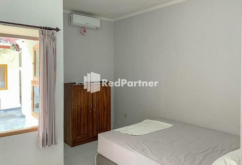 בית מלון כפרי Kembang Matahari Homestay Renon Redpartner