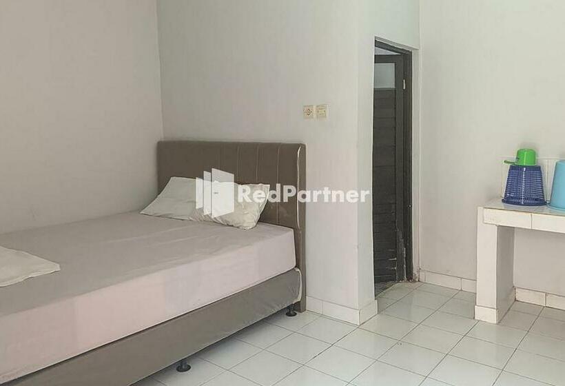 בית מלון כפרי Kembang Matahari Homestay Renon Redpartner