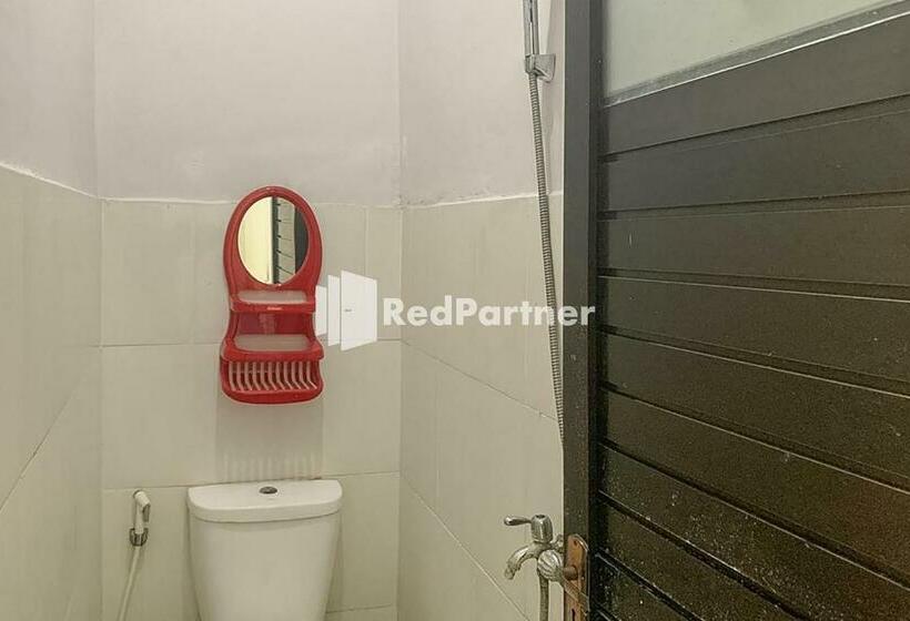 בית מלון כפרי Kembang Matahari Homestay Renon Redpartner