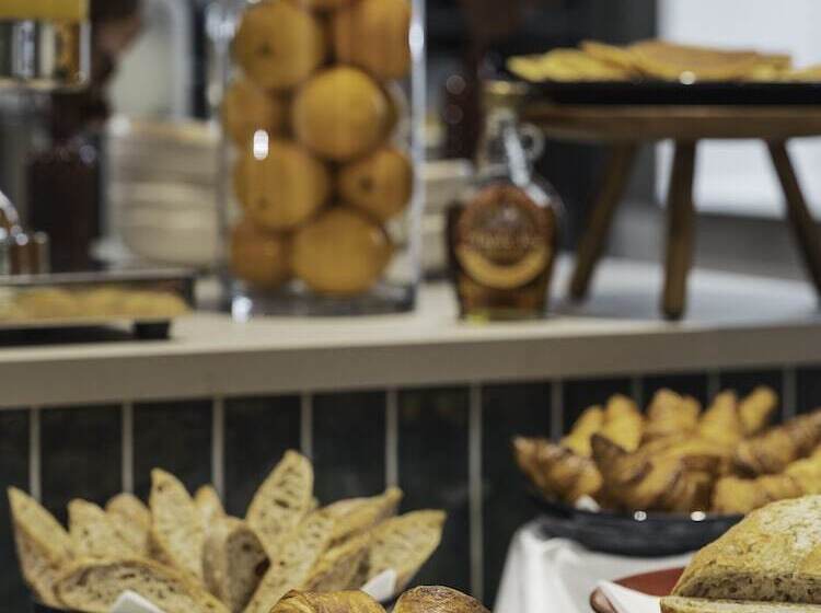 هتل La Belle Ville