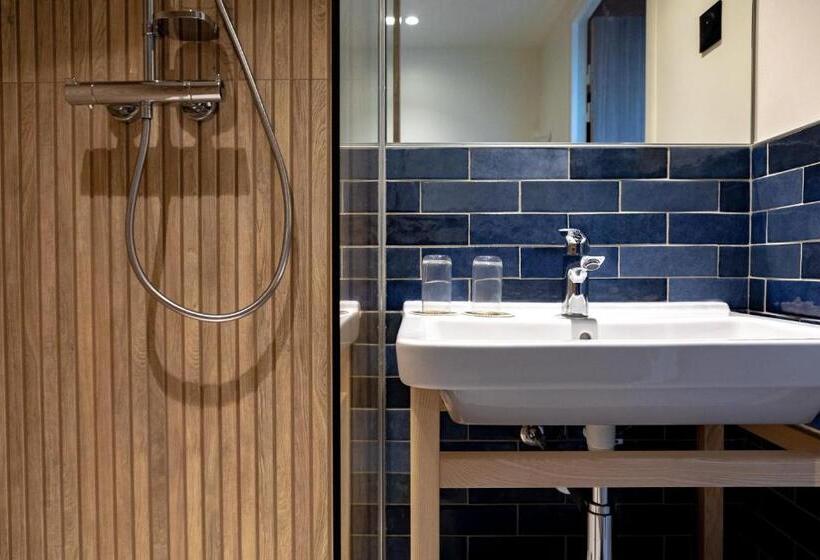 هتل La Belle Ville