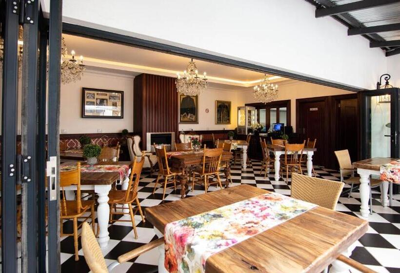 Отель Milner House Kimberley