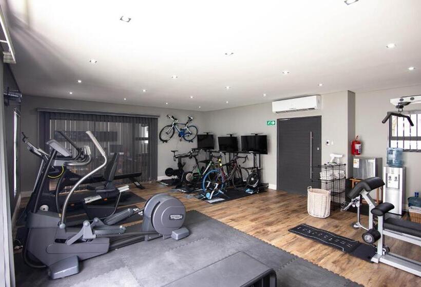 Отель Milner House Kimberley