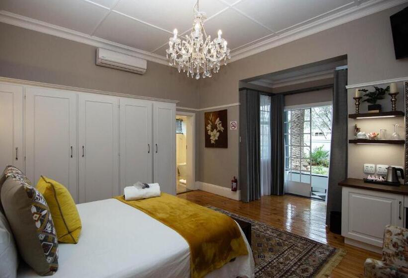 Отель Milner House Kimberley