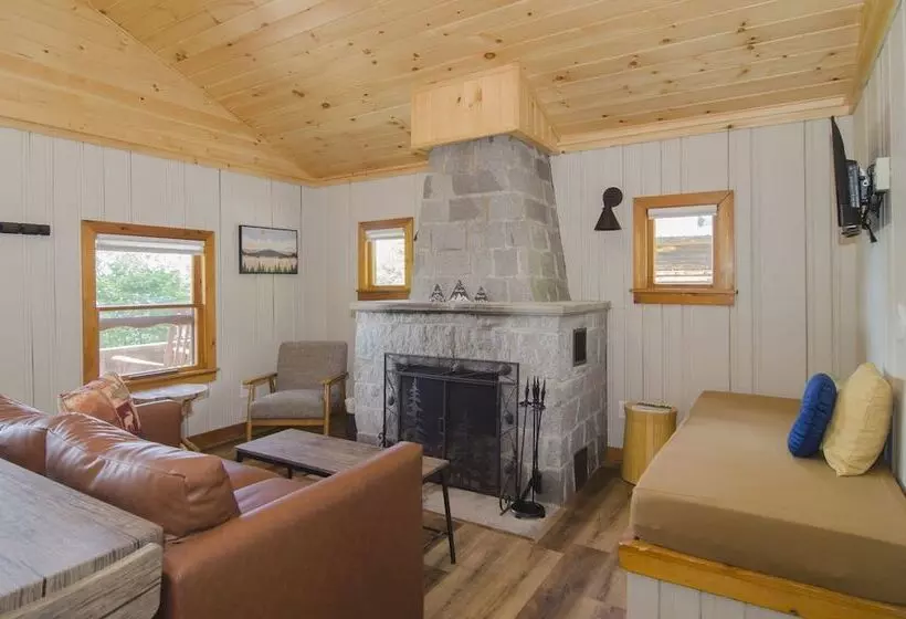 Hotelli Mountain Lake Cottages