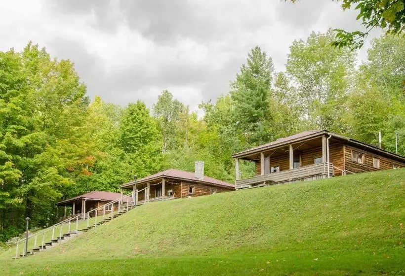 Hotelli Mountain Lake Cottages