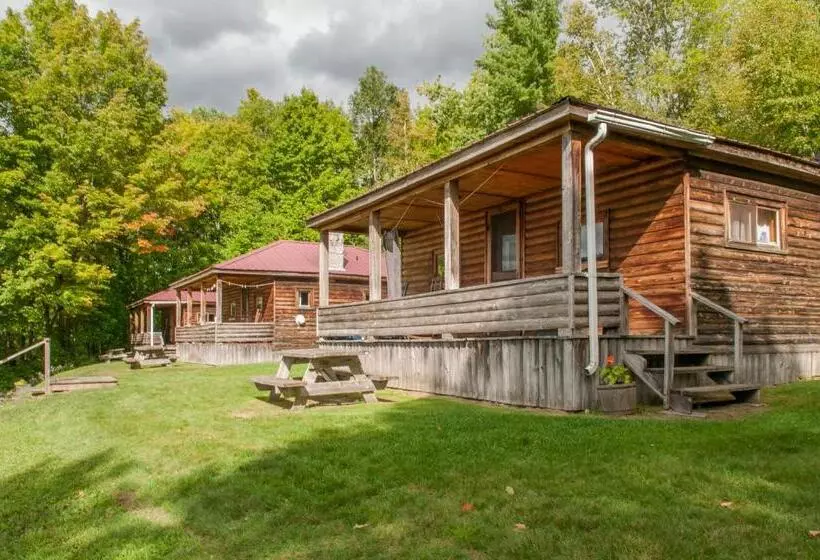 Hotelli Mountain Lake Cottages