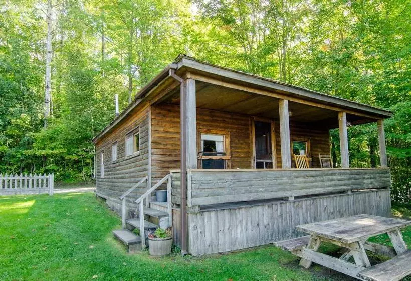 Hotelli Mountain Lake Cottages