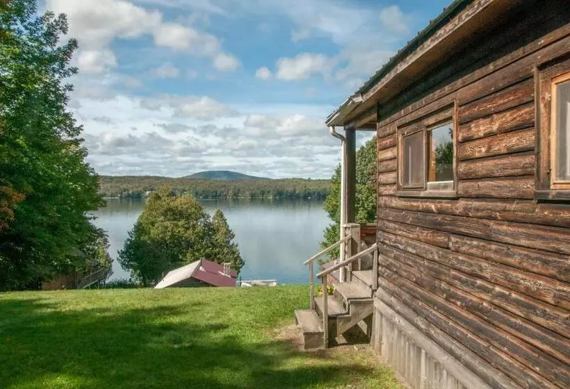 Hotelli Mountain Lake Cottages