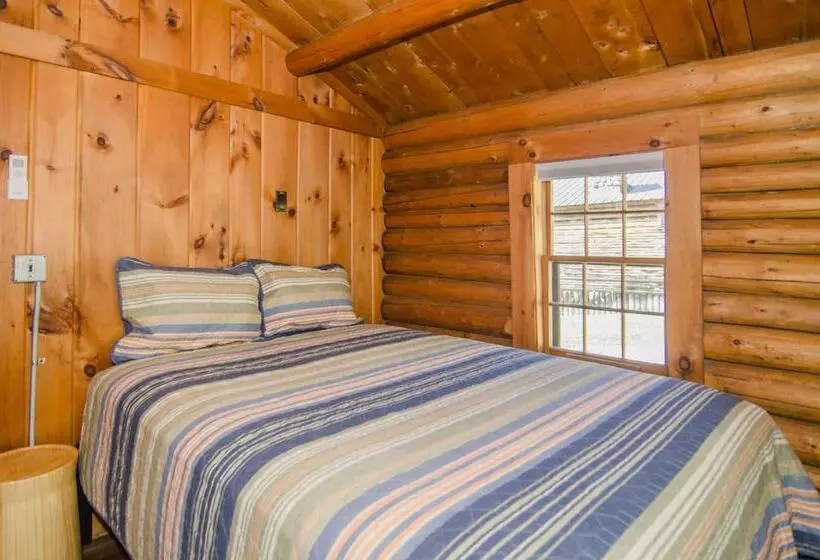 Hotelli Mountain Lake Cottages