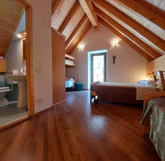 ホテル Rifugio Fornas